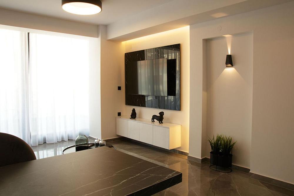 P J Luxury Suites Serres Exterior photo