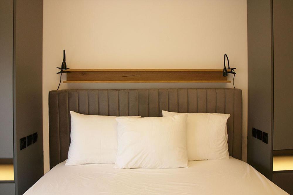 P J Luxury Suites Serres Exterior photo