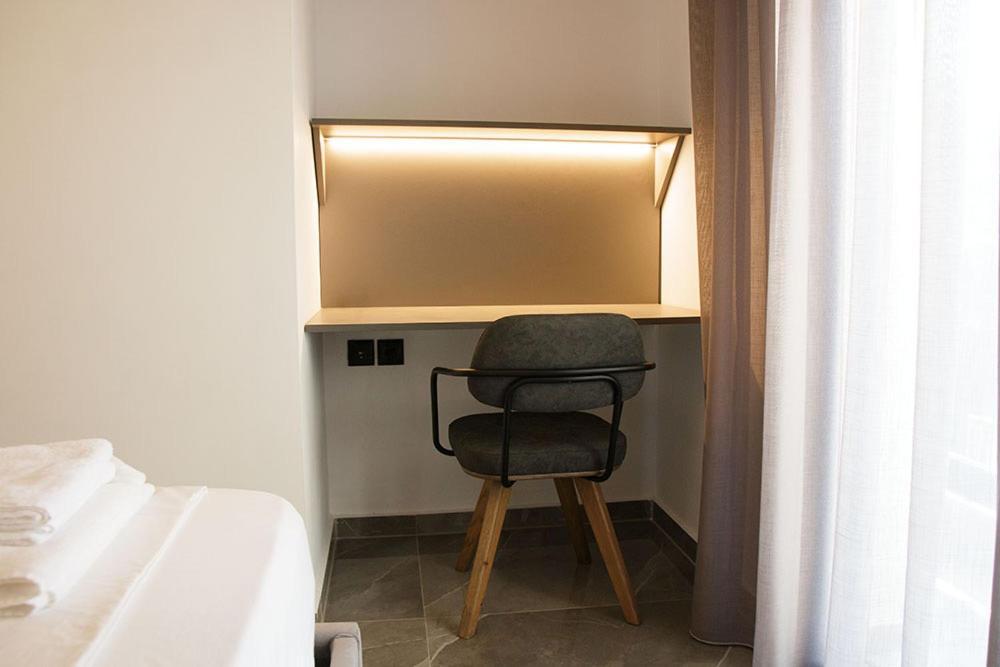 P J Luxury Suites Serres Exterior photo